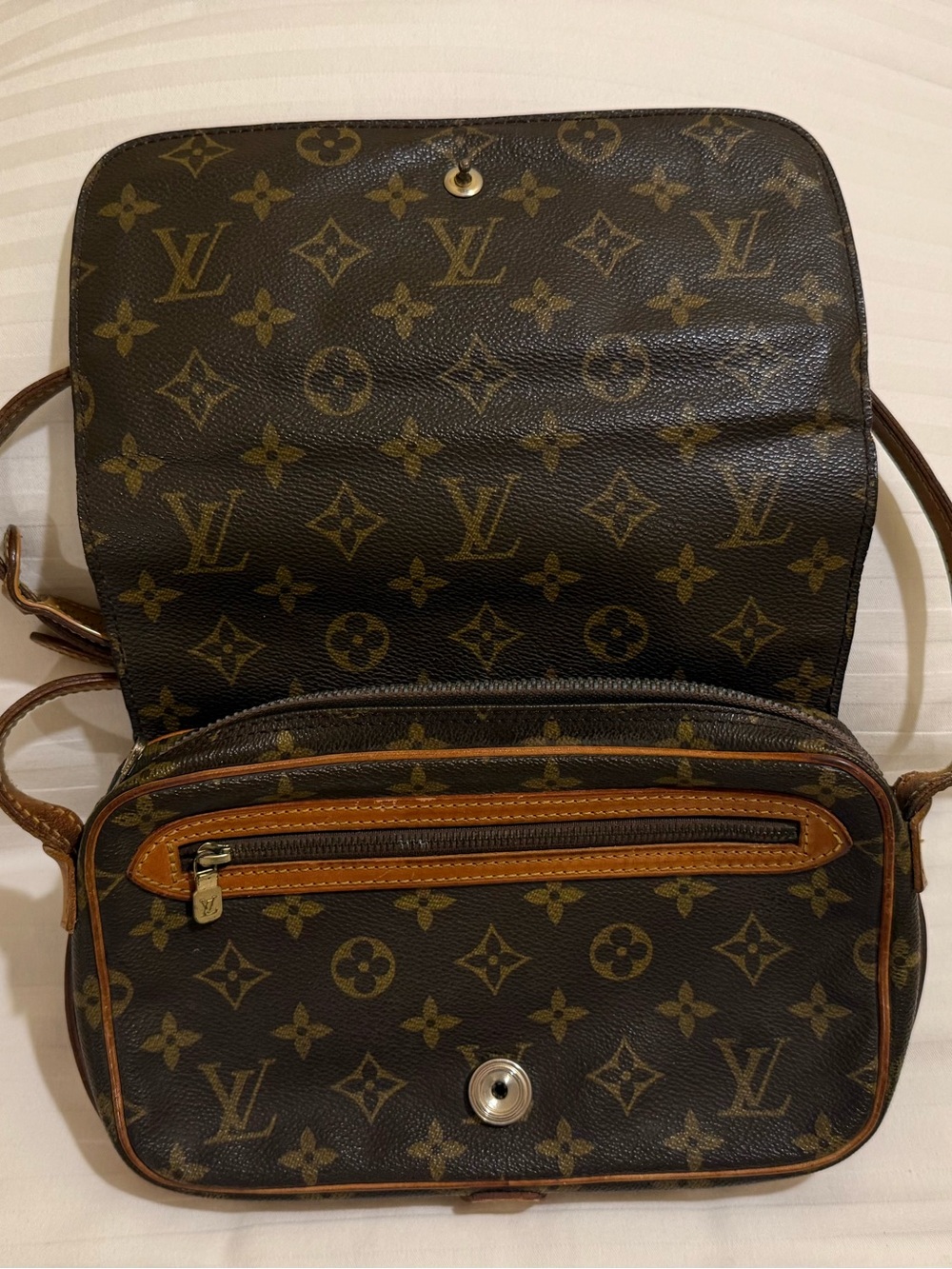 Louis Vuitton St Germain handbag - Picture 2 of 11
